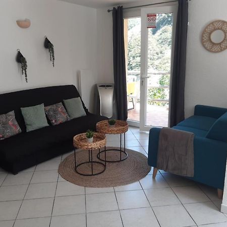 Appartement 3 Pieces Dans Maison Individuelle Entre Mer Et Montagnes Bouyon Dış mekan fotoğraf