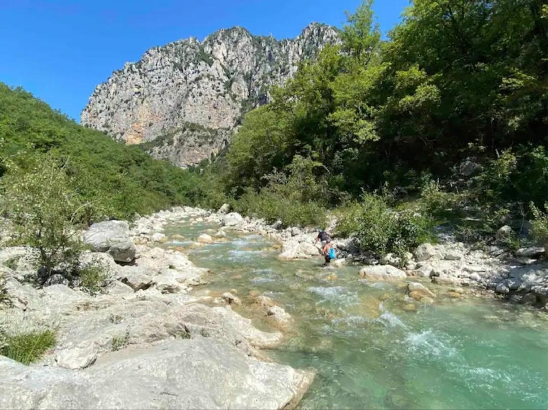 Appartement 3 Pieces Dans Maison Individuelle Entre Mer Et Montagnes Bouyon Dış mekan fotoğraf