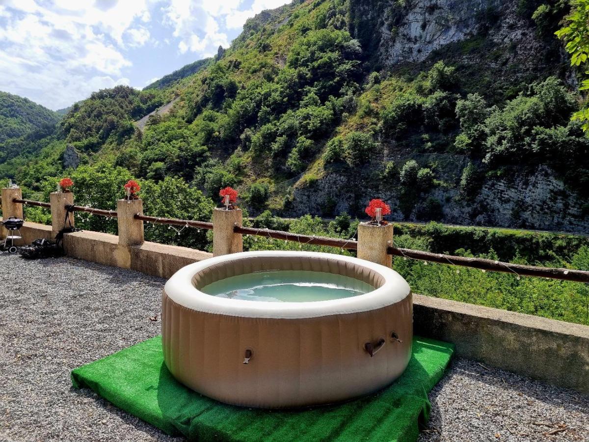 Appartement 3 Pieces Dans Maison Individuelle Entre Mer Et Montagnes Bouyon Dış mekan fotoğraf