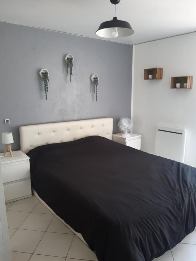 Appartement 3 Pieces Dans Maison Individuelle Entre Mer Et Montagnes Bouyon Dış mekan fotoğraf